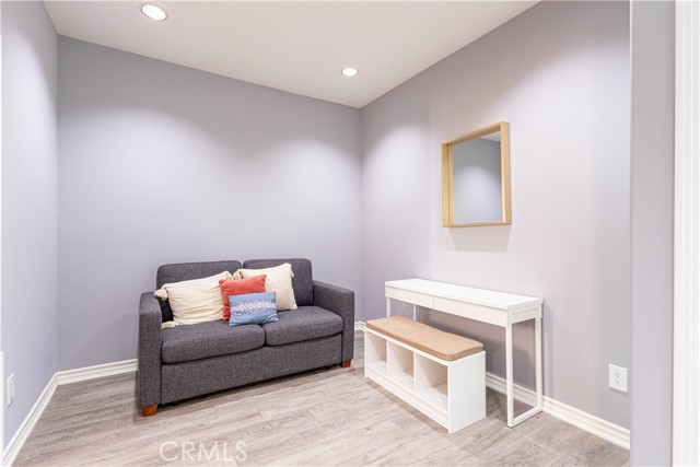 Detail Gallery Image 10 of 34 For 2233 Martin #108,  Irvine,  CA 92612 - 1 Beds | 1 Baths