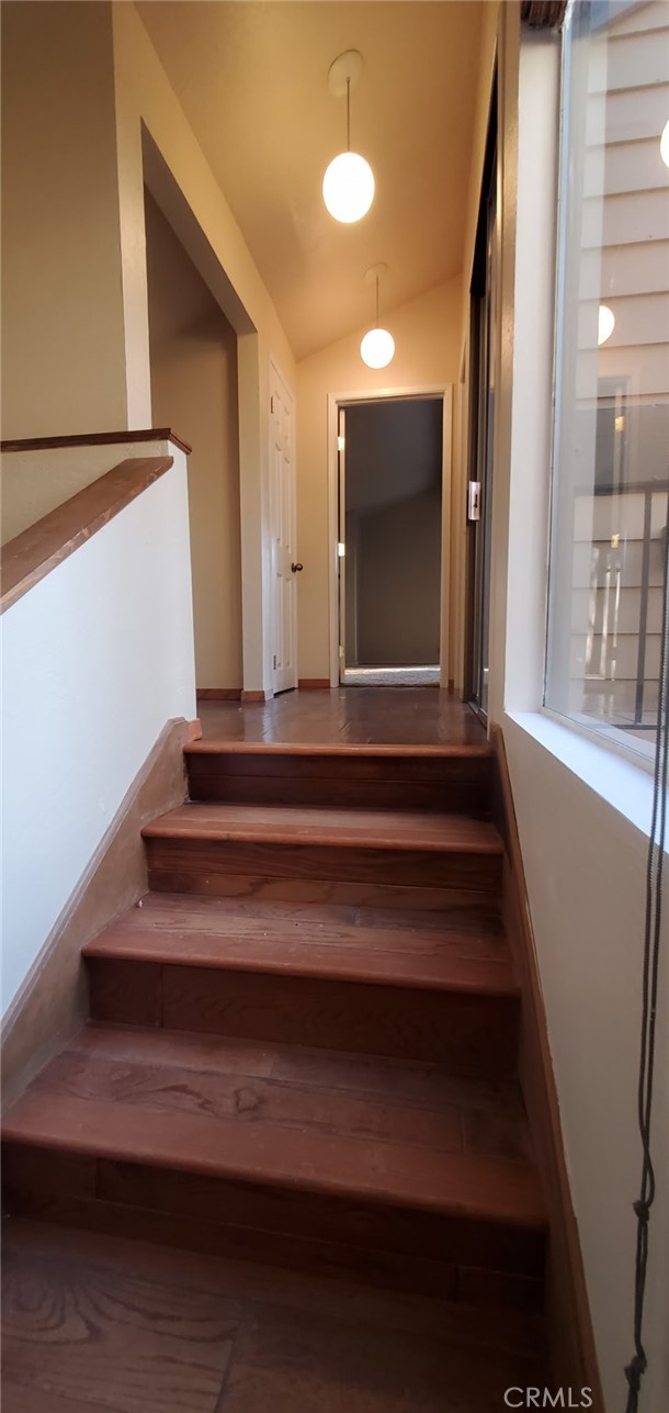 Detail Gallery Image 14 of 43 For 27821 Peninsula Dr. #330, Lake Arrowhead,  CA 92352 - 4 Beds | 2 Baths