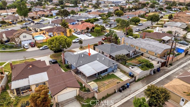 Detail Gallery Image 5 of 33 For 8241 Elmont Ave, Pico Rivera,  CA 90660 - 4 Beds | 1/1 Baths