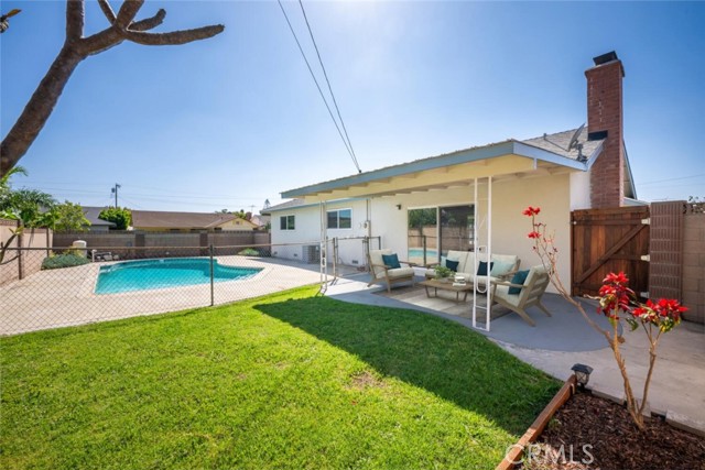 Detail Gallery Image 33 of 59 For 9826 Saint George Cir, Cypress,  CA 90630 - 3 Beds | 2 Baths