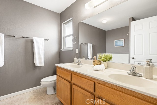 Detail Gallery Image 17 of 30 For 2749 Ceanothus Ave, Chico,  CA 95973 - 3 Beds | 3 Baths