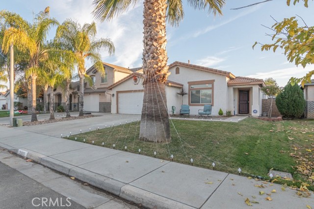 Detail Gallery Image 4 of 34 For 26805 Hunter Ridge Dr, Menifee,  CA 92584 - 4 Beds | 2 Baths