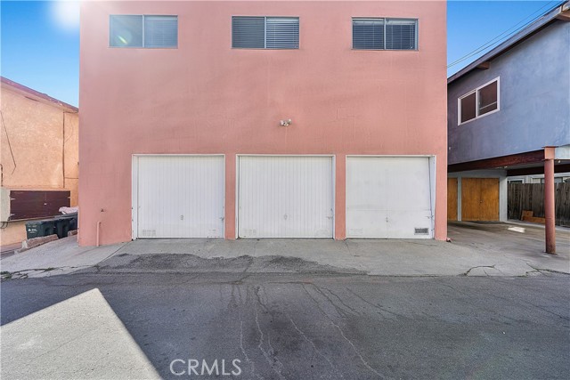 2124 Hermosa Avenue, Hermosa Beach, California 90254, ,Residential Income,Sold,Hermosa,SB25013043