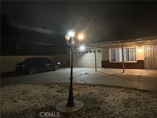 8680 Indiana Avenue, Riverside CA: https://media.crmls.org/medias/983c5135-5c38-4b31-9df4-59ebabfbfac5.jpg