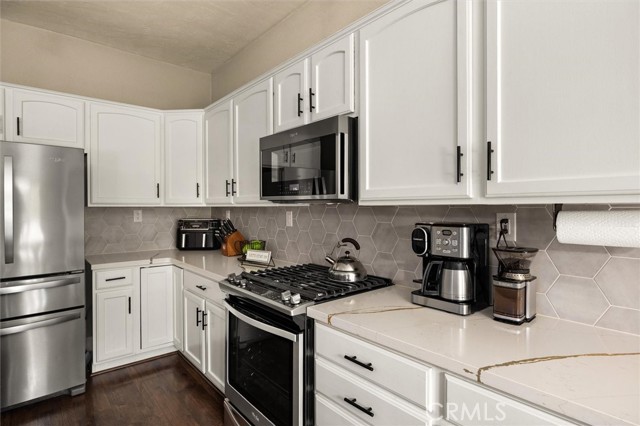 Detail Gallery Image 11 of 58 For 2642 Vineyard Cir, Paso Robles,  CA 93446 - 4 Beds | 2 Baths