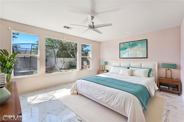 Detail Gallery Image 7 of 22 For 1471 Hunter Moon Way, Beaumont,  CA 92223 - 4 Beds | 2 Baths