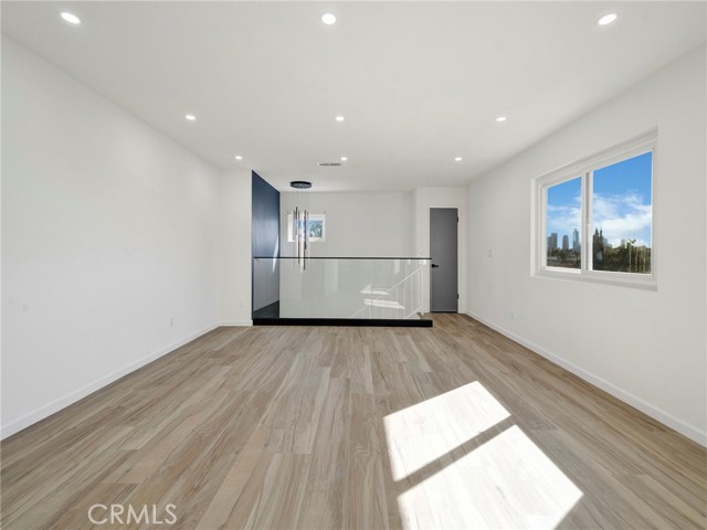 Detail Gallery Image 8 of 22 For 727 Robinson, Los Angeles,  CA 90026 - 3 Beds | 2 Baths