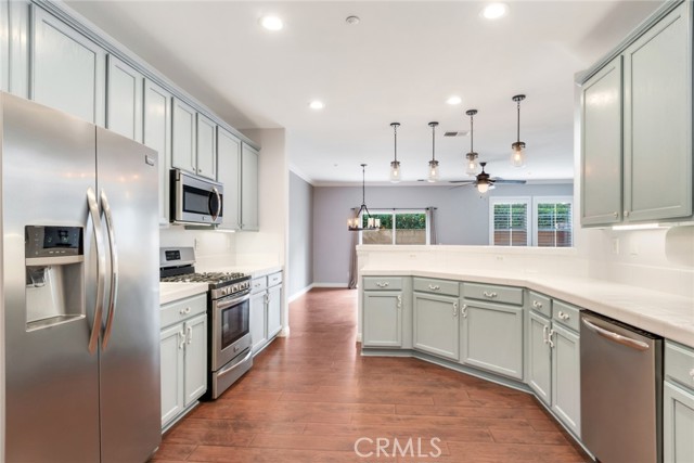 Detail Gallery Image 3 of 23 For 7353 Ellena #137,  Rancho Cucamonga,  CA 91730 - 3 Beds | 2/1 Baths