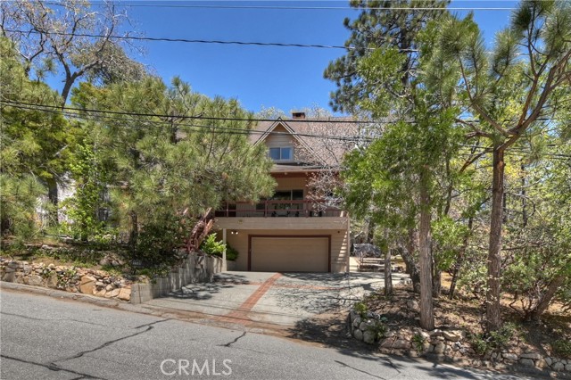 Detail Gallery Image 1 of 57 For 1249 Yellowstone Dr, Lake Arrowhead,  CA 92352 - 5 Beds | 3/2 Baths