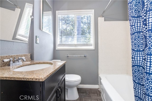 Detail Gallery Image 23 of 35 For 17101 Gault, Lake Balboa,  CA 91406 - 3 Beds | 2 Baths