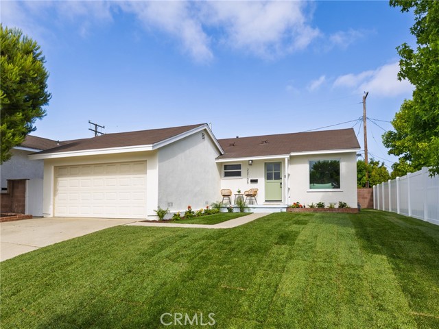 22105 Ellinwood Drive, Torrance CA: https://media.crmls.org/medias/983f1b08-153c-4bca-aa45-6197cb0502c8.jpg