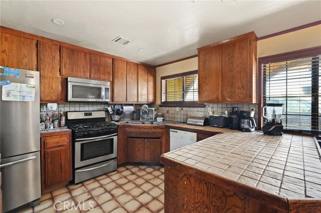 Detail Gallery Image 34 of 67 For 9555 E Avenue T14, Littlerock,  CA 93543 - 4 Beds | 3 Baths