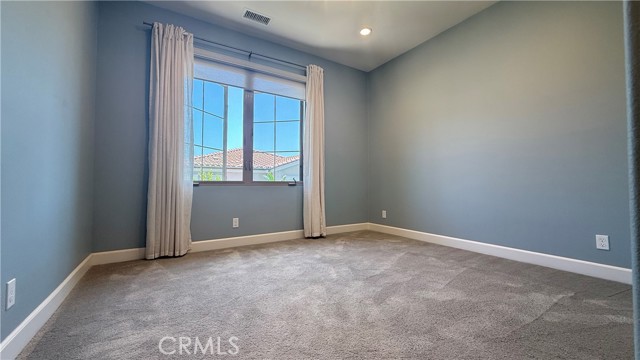 72 English Saddle, Irvine CA: https://media.crmls.org/medias/983fb347-4ed5-46e9-b98a-96612cb94c1d.jpg