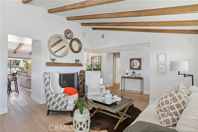 Detail Gallery Image 9 of 65 For 527 Seaward Rd, Corona Del Mar,  CA 92625 - 4 Beds | 3/1 Baths