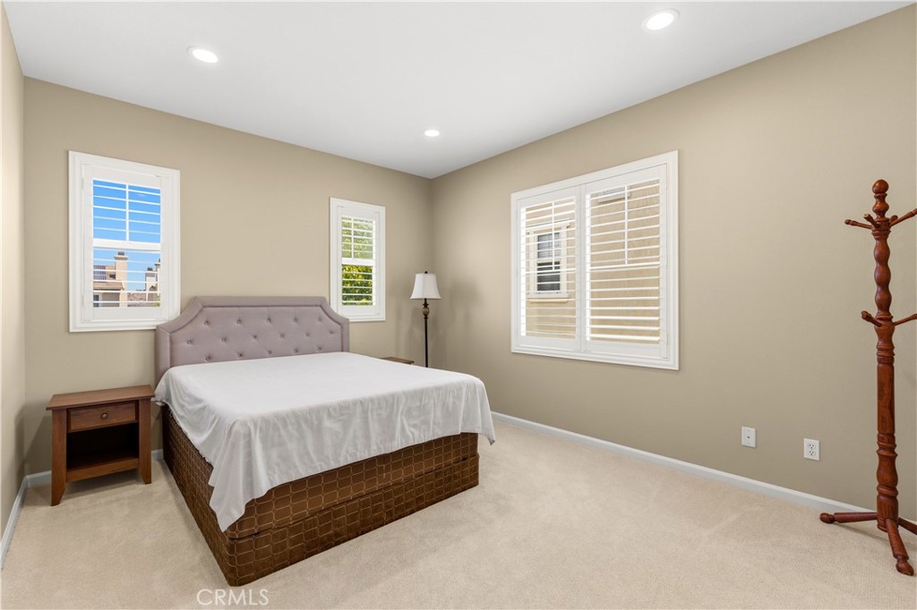 1811 Sheridan - photo 16