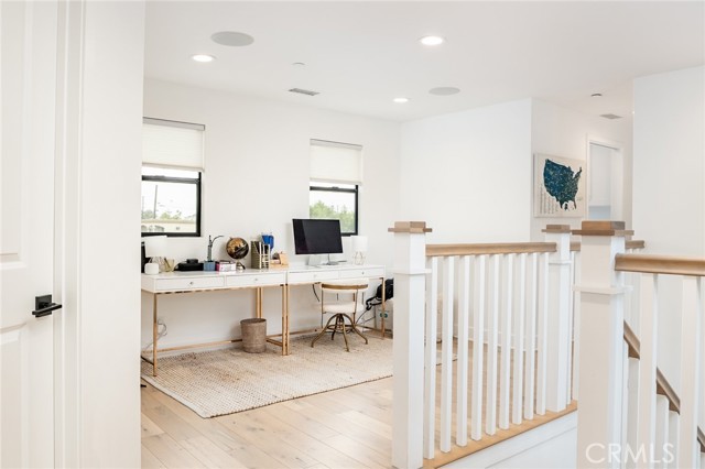 2077 Tablelands Way, Costa Mesa CA: https://media.crmls.org/medias/9841828c-590c-41bd-b83b-ef05d7d5d54c.jpg