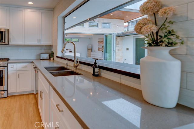 1806 Calle Leticia, San Clemente CA: https://media.crmls.org/medias/984310e5-bf8f-4d85-b852-6f4ed02634cf.jpg