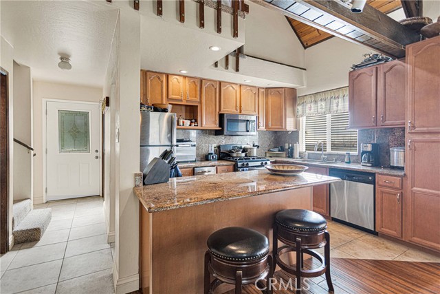 Detail Gallery Image 21 of 32 For 28935 Banff, Lake Arrowhead,  CA 92352 - 3 Beds | 1/1 Baths