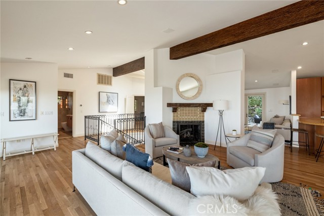 1020 Palos Verdes Drive, Palos Verdes Estates, California 90274, 4 Bedrooms Bedrooms, ,1 BathroomBathrooms,Residential,Sold,Palos Verdes,SB21217800