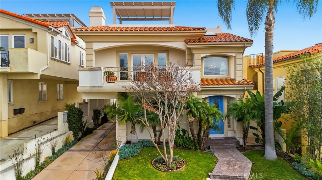 222 S Juanita Avenue #A