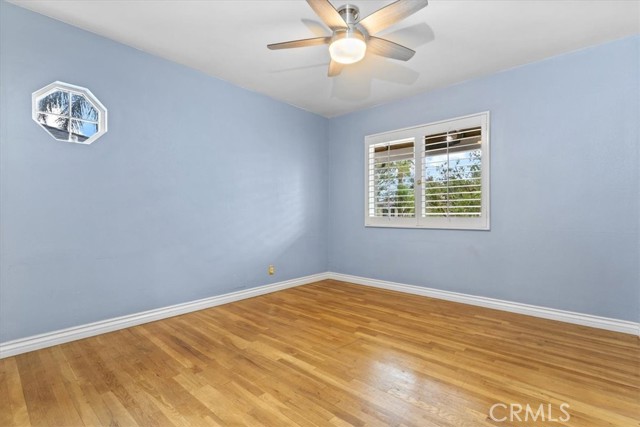 Detail Gallery Image 5 of 12 For 5847 Texhoma Ave, Encino,  CA 91316 - 3 Beds | 2 Baths