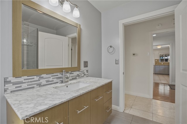 Detail Gallery Image 14 of 37 For 6527 Buffalo, Van Nuys,  CA 91401 - 3 Beds | 2 Baths