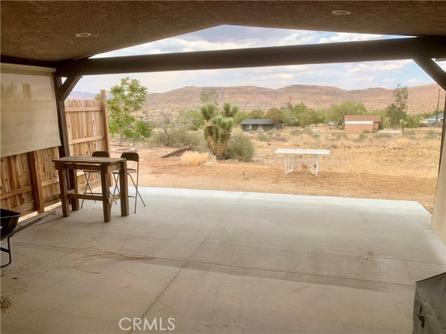 Detail Gallery Image 13 of 17 For 5693 Lariat Trl, Pioneertown,  CA 92268 - 2 Beds | 2 Baths