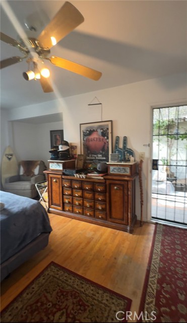 Detail Gallery Image 2 of 5 For 25 E Plymouth, Long Beach,  CA 90805 - 2 Beds | 1 Baths