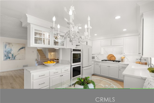 23326 Elm Avenue, Torrance CA: https://media.crmls.org/medias/98468abb-0887-4128-b067-5a2ea6e0702d.jpg