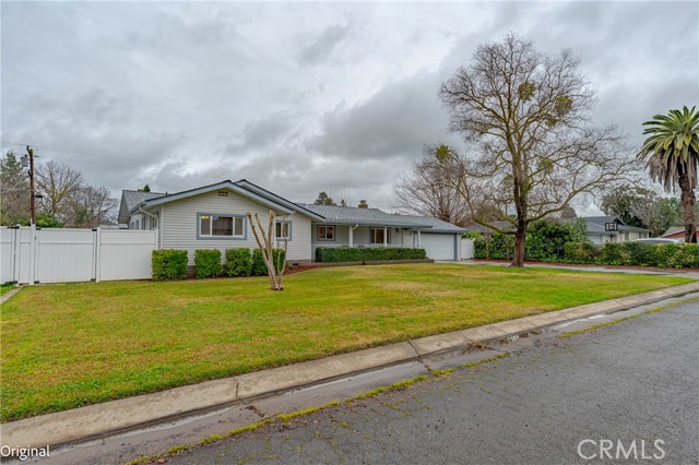 Detail Gallery Image 6 of 52 For 3279 Laura Ave, Merced,  CA 95340 - 4 Beds | 2 Baths