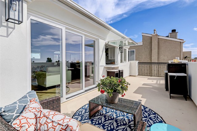 1522 Hermosa Avenue, Hermosa Beach, California 90254, 3 Bedrooms Bedrooms, ,3 BathroomsBathrooms,Residential,Sold,Hermosa,SB23115412