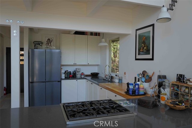 1554 Coyote Court, Big Bear City CA: https://media.crmls.org/medias/98482219-fadf-4b1f-8393-4aa2bd4210a0.jpg