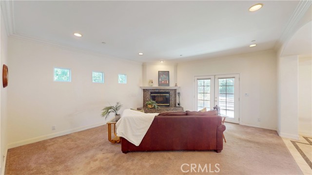 Detail Gallery Image 12 of 49 For 11054 Plainview Ave, Tujunga,  CA 91042 - 5 Beds | 3/1 Baths