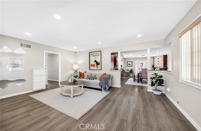 Detail Gallery Image 7 of 27 For 1041 Derry St, La Habra,  CA 90631 - 3 Beds | 2 Baths