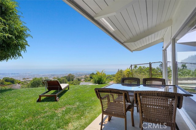 3111 Deluna Drive, Rancho Palos Verdes CA: https://media.crmls.org/medias/98494007-12e2-44ae-902c-b6968e991170.jpg
