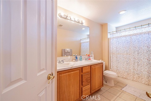 4302 Olivera Place, Lancaster CA: https://media.crmls.org/medias/9849f469-919f-4905-bc2d-fcd7b7271ecf.jpg