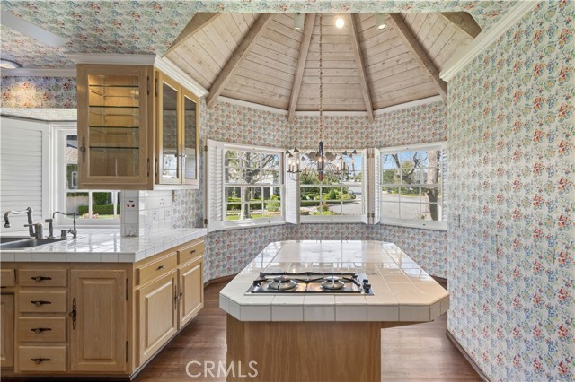 Detail Gallery Image 4 of 15 For 2401 Sierra Vista, Newport Beach,  CA 92660 - 3 Beds | 2 Baths