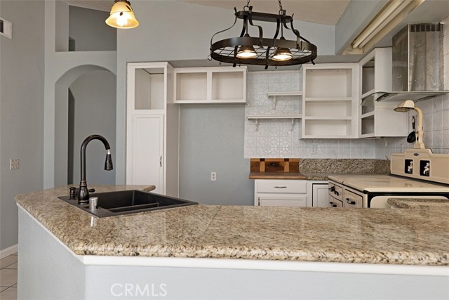 Detail Gallery Image 6 of 13 For 39942 Calle Yorba Vista, Murrieta,  CA 92562 - 3 Beds | 2 Baths