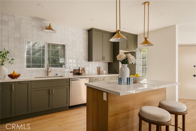 Detail Gallery Image 8 of 38 For 3517 Ellsworth, Los Angeles,  CA 90026 - 2 Beds | 1 Baths