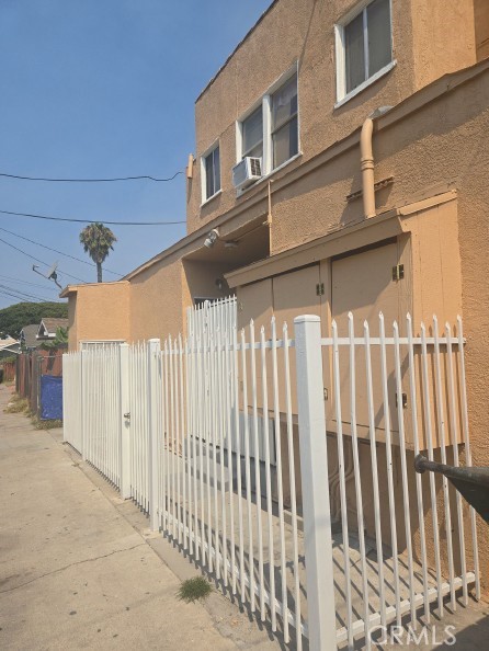 1222 E 10th Street, Long Beach CA: https://media.crmls.org/medias/984b2cb8-f379-45f9-9ba0-920faa1ba055.jpg