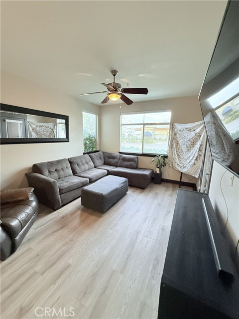 Detail Gallery Image 7 of 13 For 24585 Town Center Dr #4104,  Valencia,  CA 91355 - 2 Beds | 2 Baths