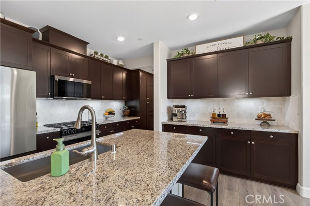 Detail Gallery Image 7 of 32 For 16502 Casa Grande, Fontana,  CA 92336 - 3 Beds | 2/1 Baths