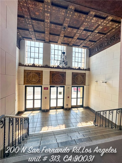 200 N San Fernando Road, Los Angeles CA: https://media.crmls.org/medias/984cda31-0e8e-4e8b-9002-eeb83103b6fa.jpg