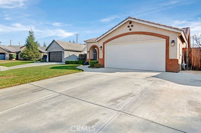 Detail Gallery Image 2 of 28 For 5614 Windward Bay Ct, Bakersfield,  CA 93312 - 3 Beds | 2 Baths