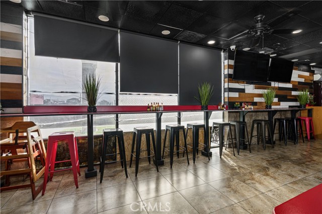 275 9th street, San Bernardino CA: https://media.crmls.org/medias/984d4af8-60fc-419d-a01c-021de6fe9da4.jpg