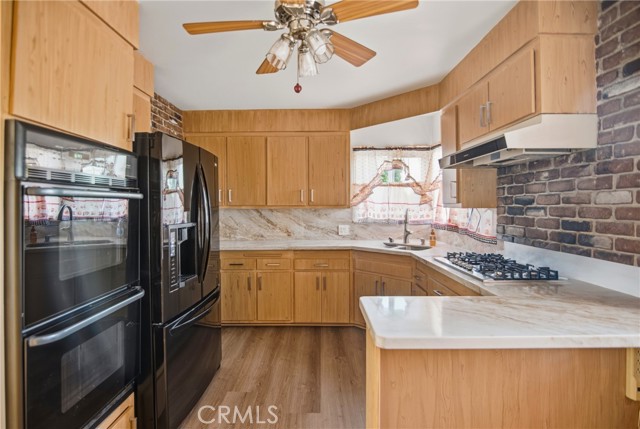 Detail Gallery Image 11 of 29 For 16816 Elgar Ave, Torrance,  CA 90504 - 3 Beds | 2 Baths