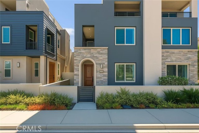 Front Image Thumbnail for CROC25246810