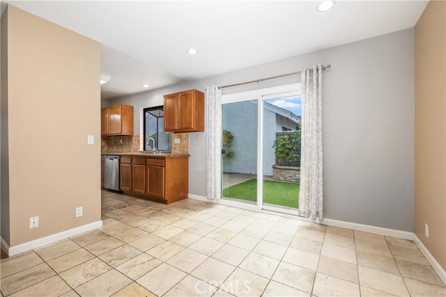 Detail Gallery Image 17 of 52 For 39 Wintermist, Irvine,  CA 92614 - 3 Beds | 2/1 Baths