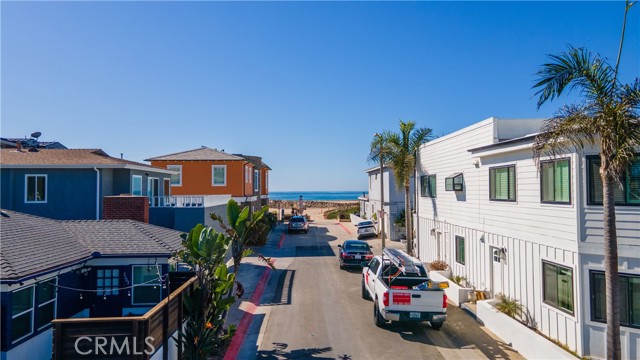 Detail Gallery Image 18 of 19 For 106 Nordina St, Newport Beach,  CA 92663 - 3 Beds | 2 Baths