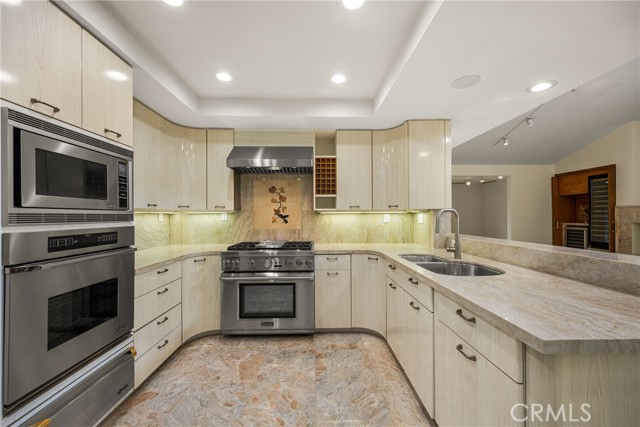 Detail Gallery Image 20 of 75 For 3030 E Elgin, Orange,  CA 92869 - 4 Beds | 2/1 Baths